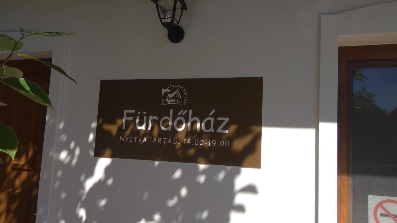 Nadas Panzio Tiszafured Bagian luar foto